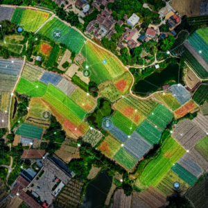 Dashboard de análisis espacial agrícola con mapa NDVI, monitorización de cultivos, datos de humedad del suelo, índices de salud de plantas y alertas de riego en tiempo real para agricultura de precisión.